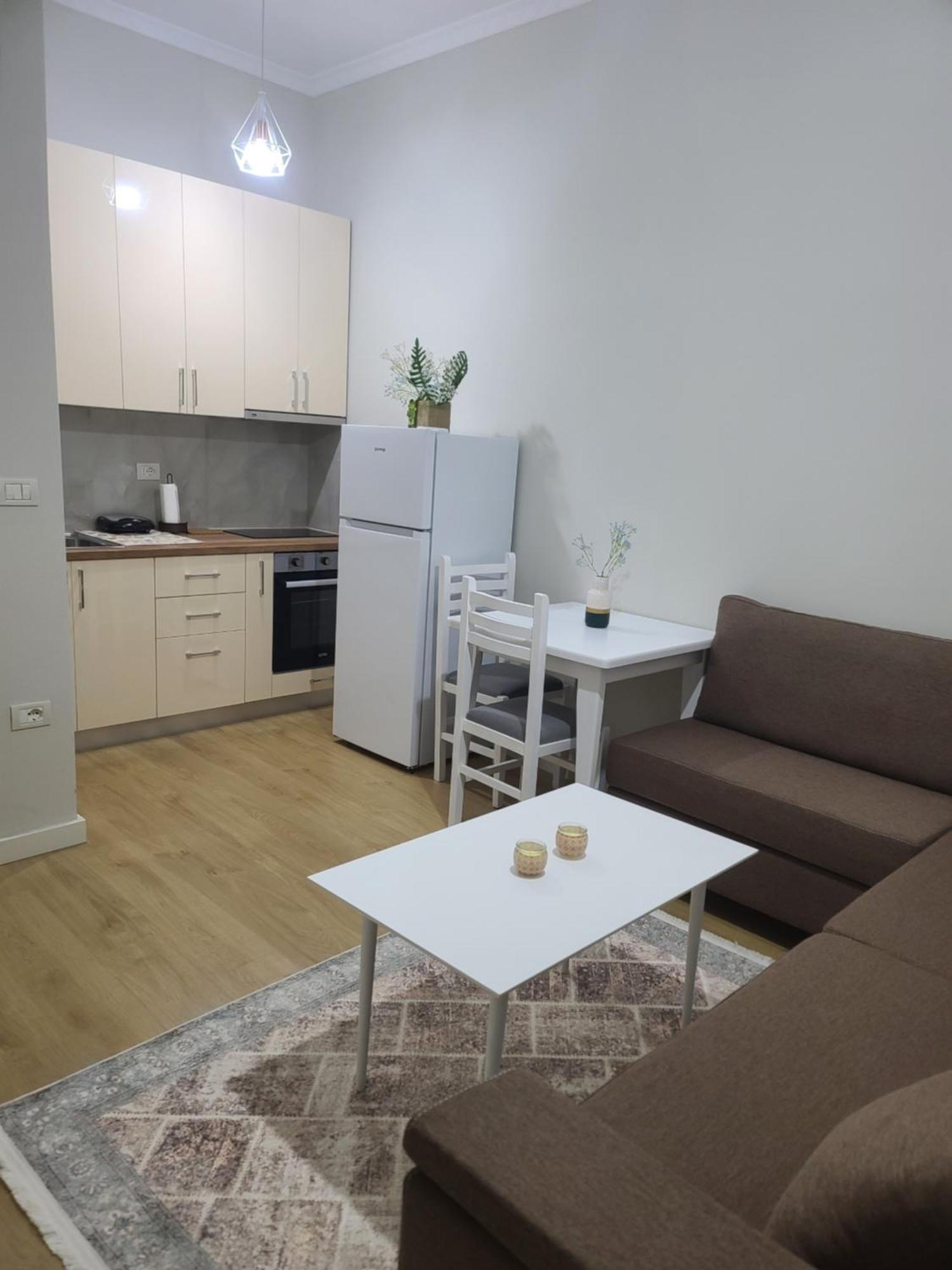 Home Inn Apartaments Tirana Bagian luar foto